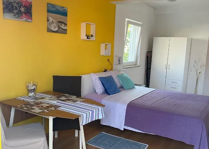 Διαμέρισμα Mery *